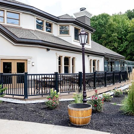 Chateau Merrimack Hotel & Spa Tyngsboro Dış mekan fotoğraf