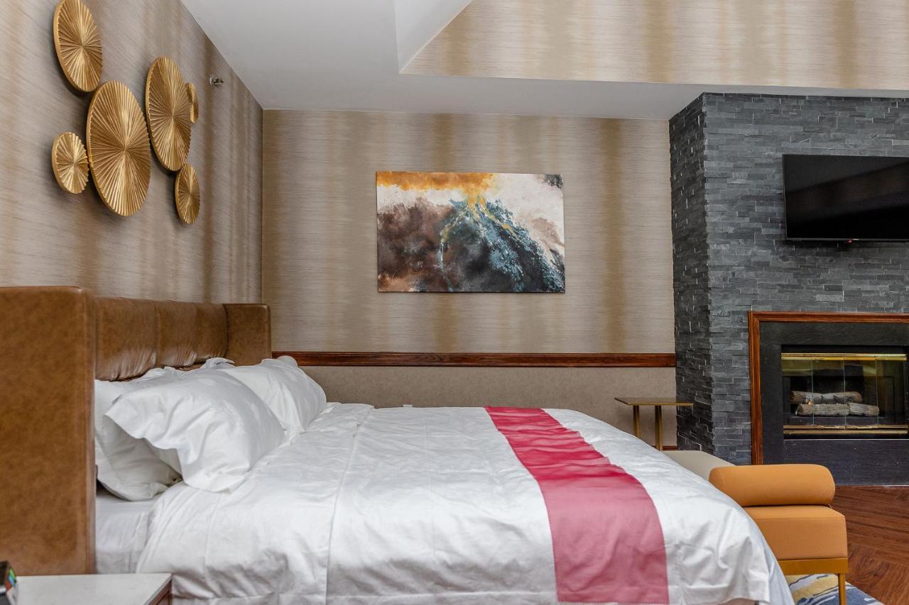Chateau Merrimack Hotel & Spa Tyngsboro Dış mekan fotoğraf