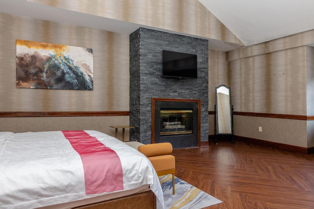 Chateau Merrimack Hotel & Spa Tyngsboro Dış mekan fotoğraf