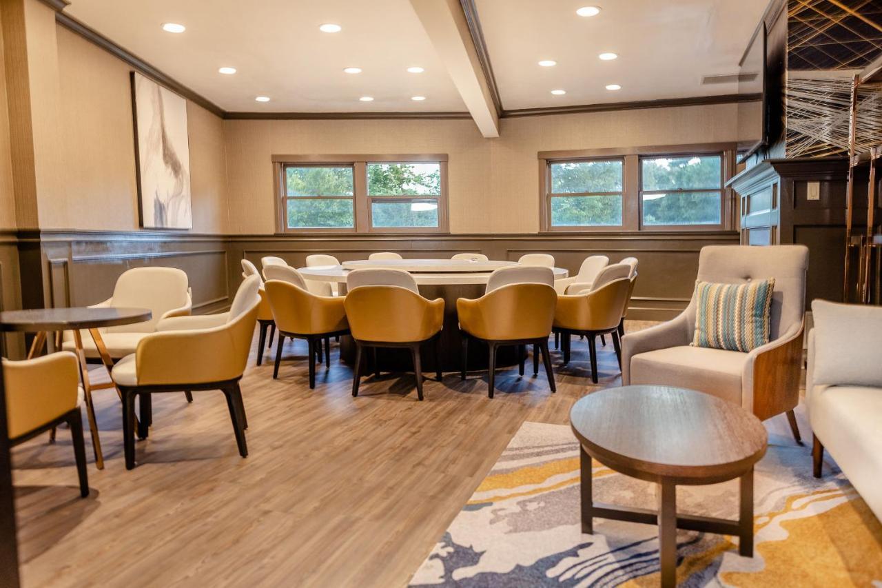 Chateau Merrimack Hotel & Spa Tyngsboro Dış mekan fotoğraf