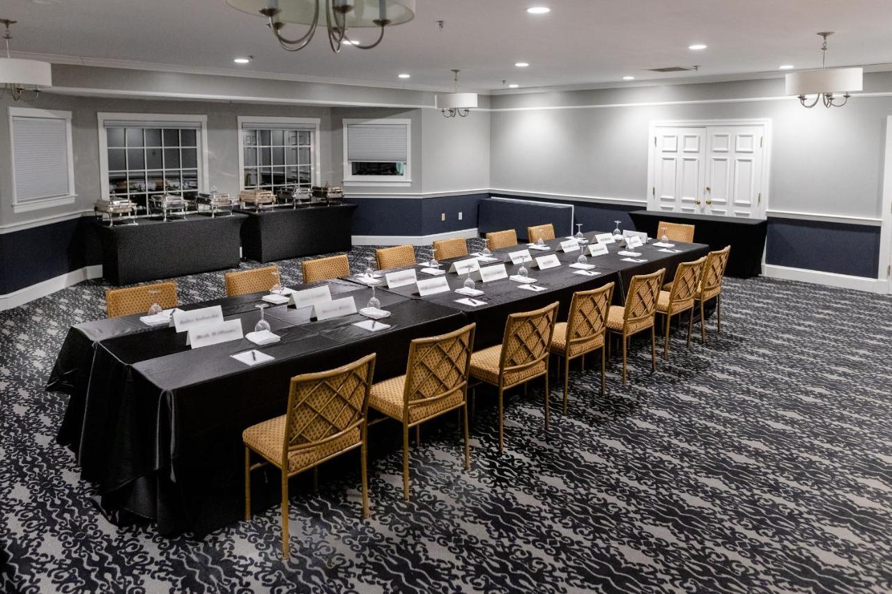 Chateau Merrimack Hotel & Spa Tyngsboro Dış mekan fotoğraf