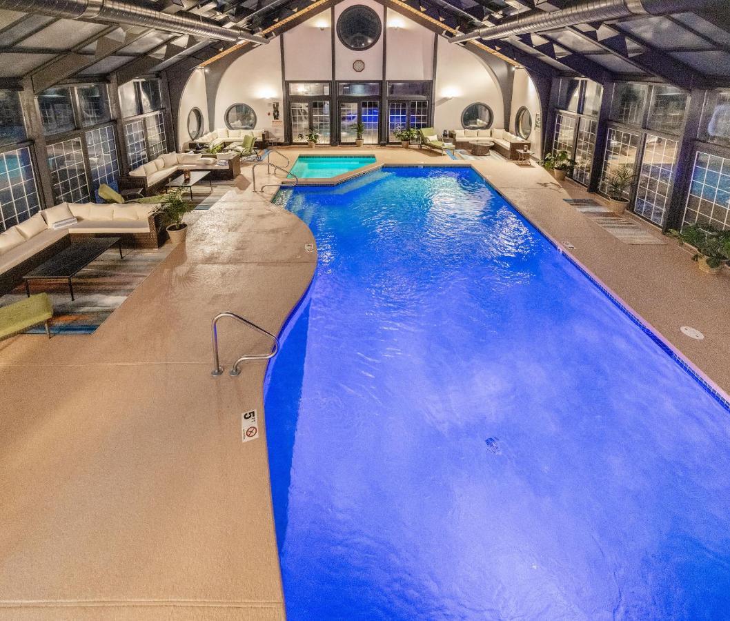 Chateau Merrimack Hotel & Spa Tyngsboro Dış mekan fotoğraf