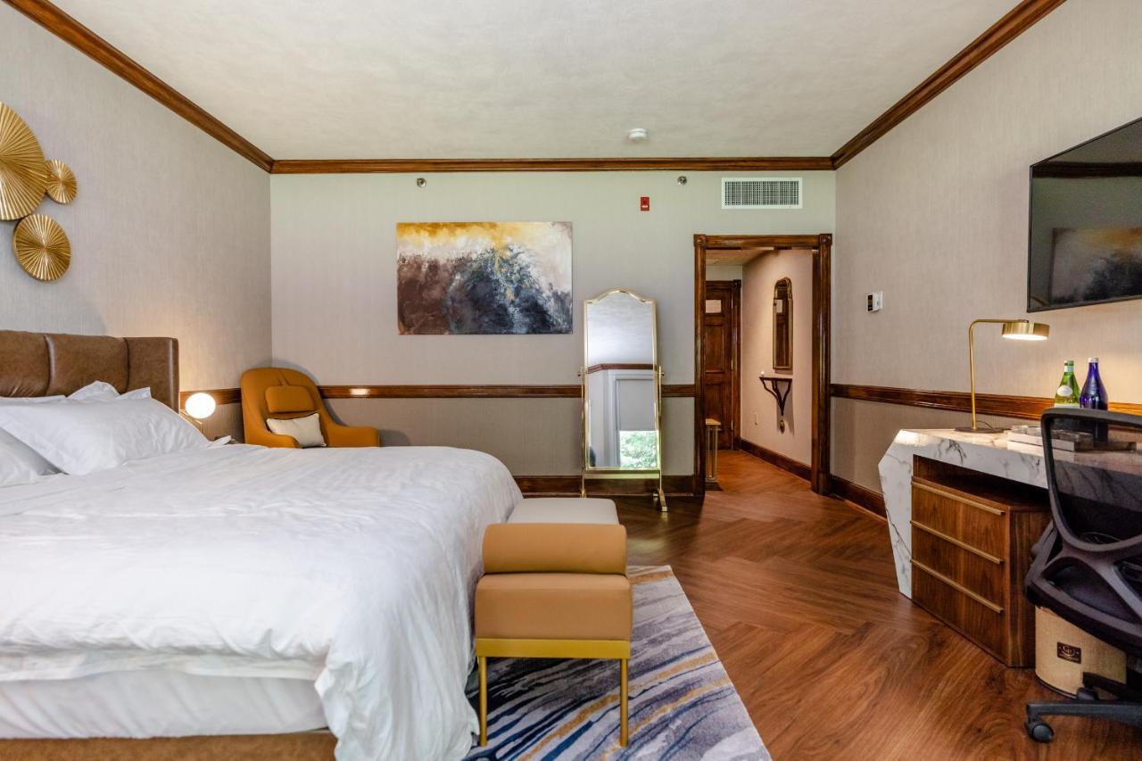 Chateau Merrimack Hotel & Spa Tyngsboro Dış mekan fotoğraf